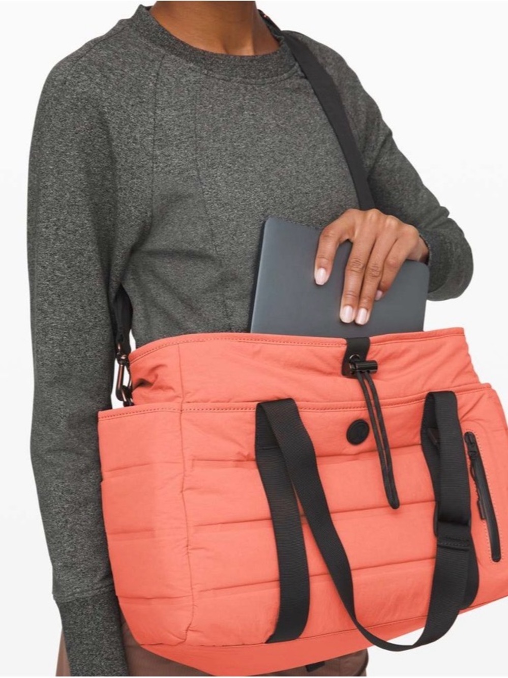 Lululemon Dash All Day Duffel 20L in the color Copper Clay
